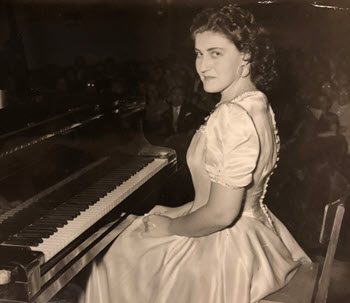 Photograph of Ella Goldstein