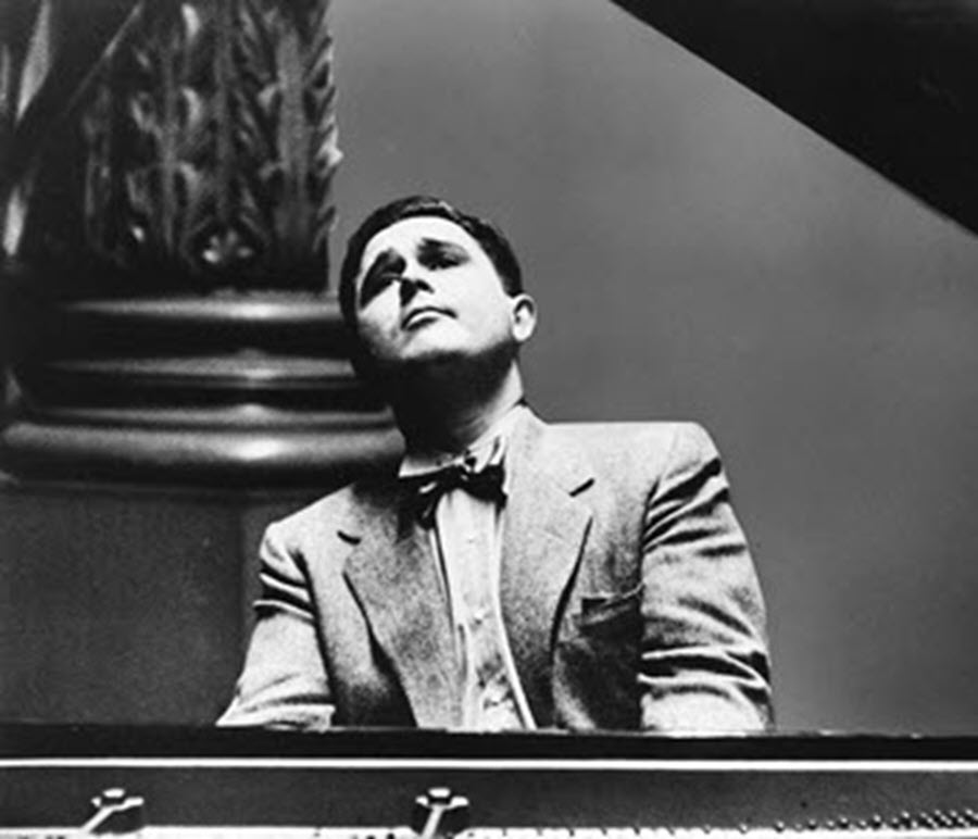Photograph of pianist Eugene Istomin